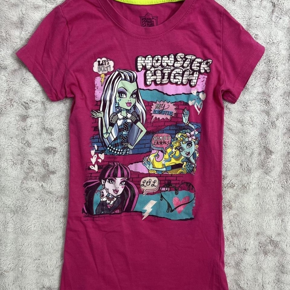Y2K monster high tee